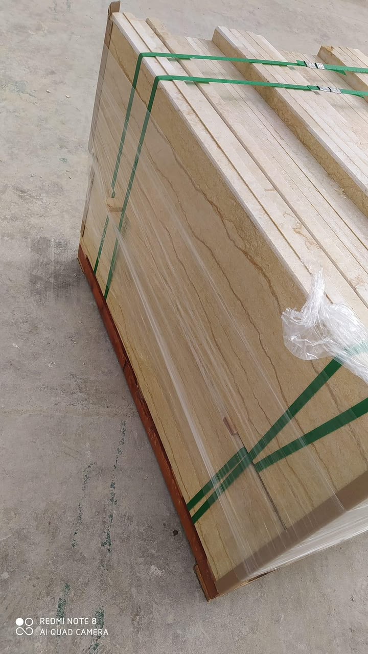 Pallet contents labeled on attached paper